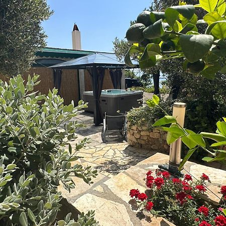 Vacation House Marin With Jacuzzi - Bol, Brac Экстерьер фото